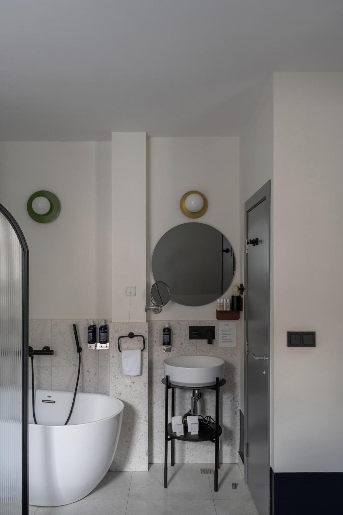 Pavilion Boutique Hotel Beograd Bagian luar foto